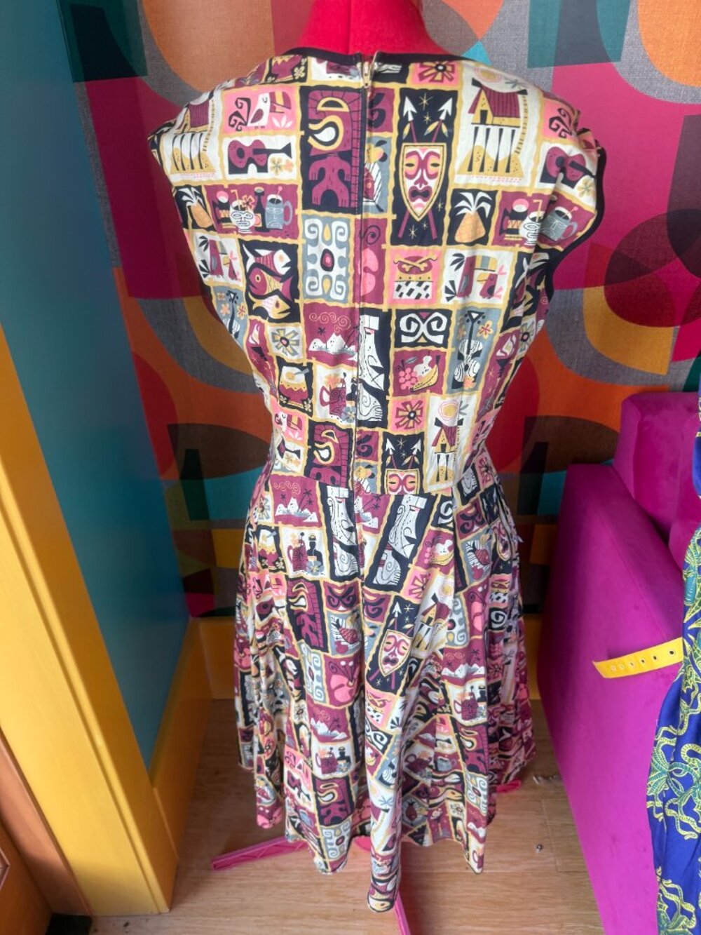 Pinup Girl Tiki Dress, Heidi, XL - Picture 2 of 4